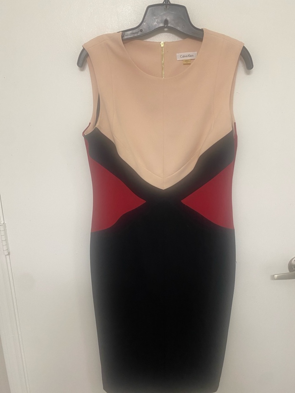 Calvin Klein Sleeveless Colorblock Midi Dress in Nude, Black & Red
